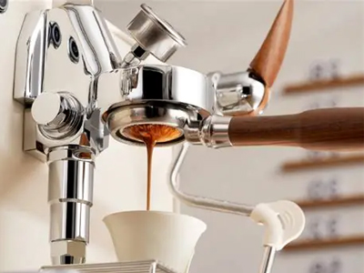 年入4.5亿，这个中国咖啡机品牌如何反超海外品牌？
