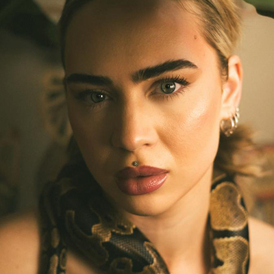 英国宠物服饰配件类海外博主