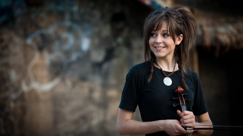 知名小提琴家Lindsey Stirling